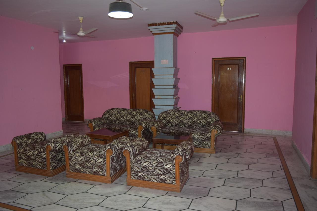 Hotel Raj Palace Risikés Kültér fotó